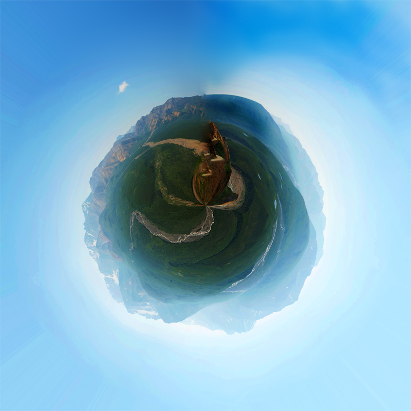 Illustration for article titled 74 Phenomenal Panoramic Planets